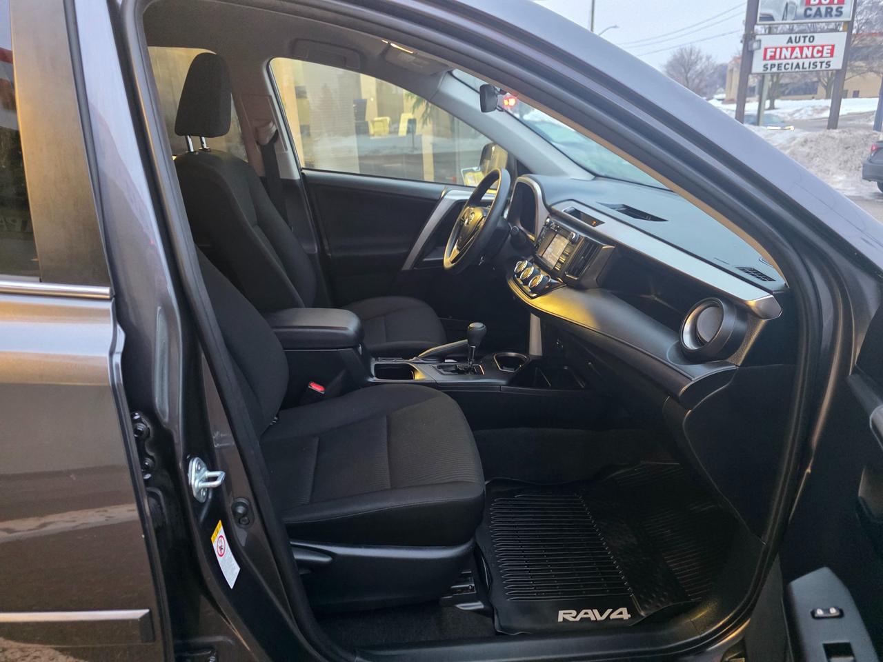 2018 Toyota RAV4 **SALE PENDING** Photo