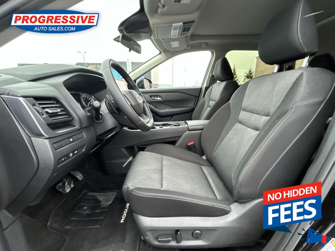 2025 Nissan Rogue SV MOONROOF Photo