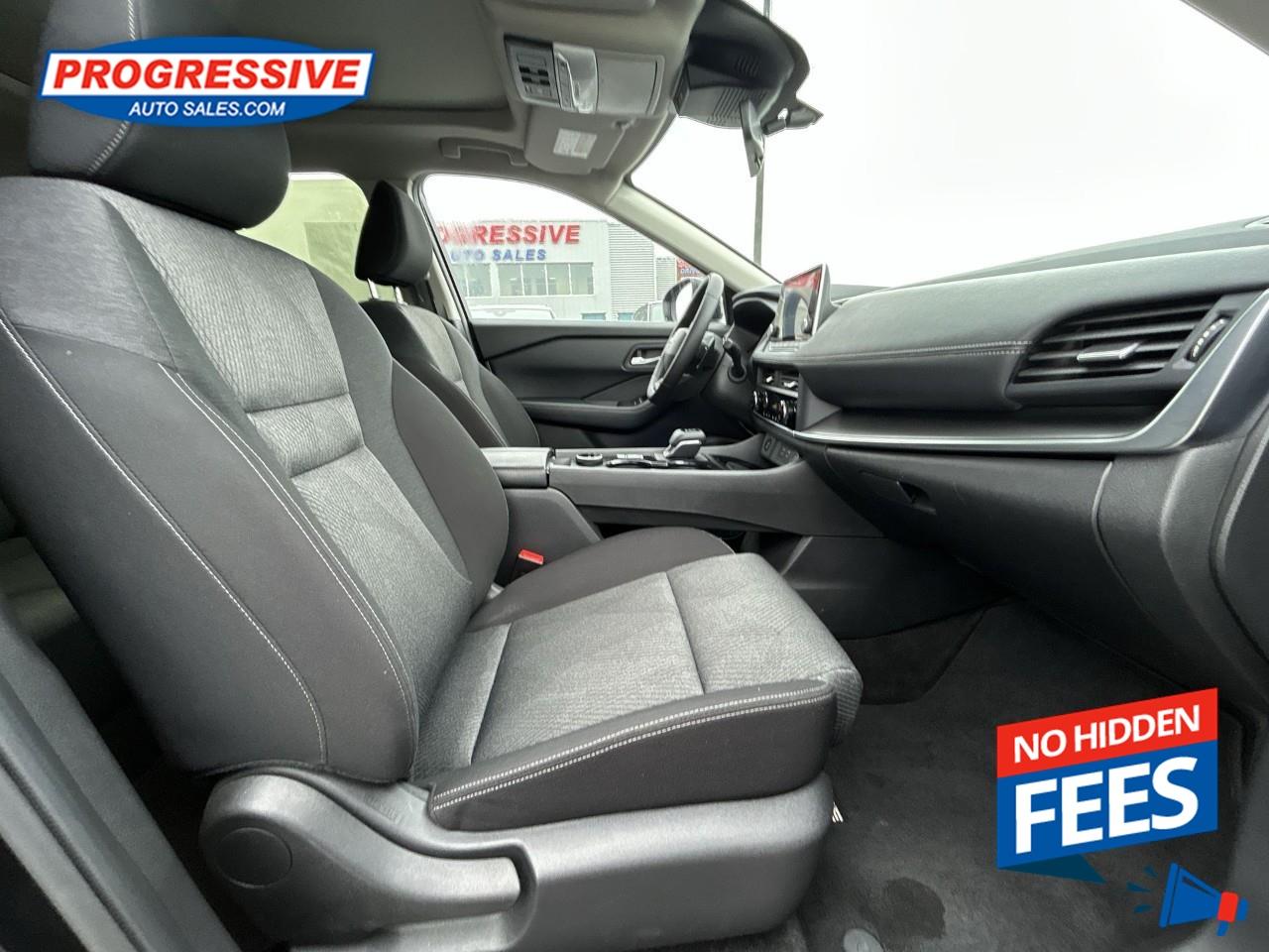 2025 Nissan Rogue SV MOONROOF Photo