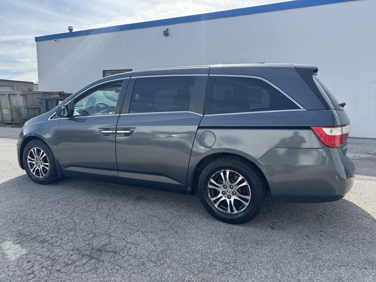 2013 Honda Odyssey EX Photo