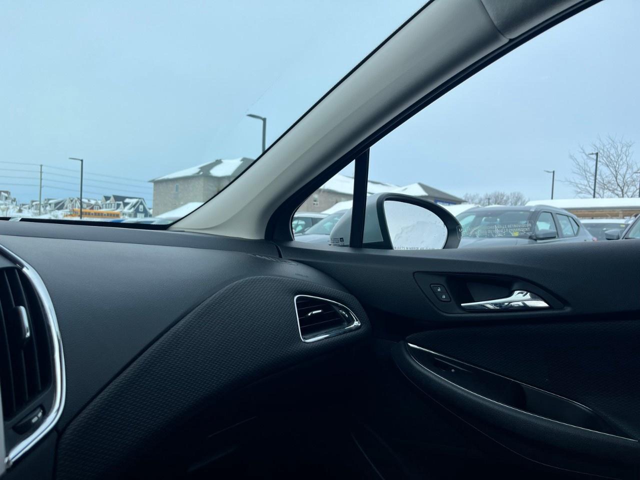 2016 Chevrolet Cruze 4dr Sdn Auto LS Photo