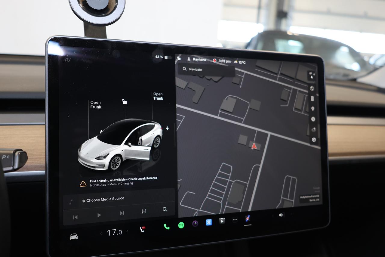 2022 Tesla Model 3 Standard Range Photo