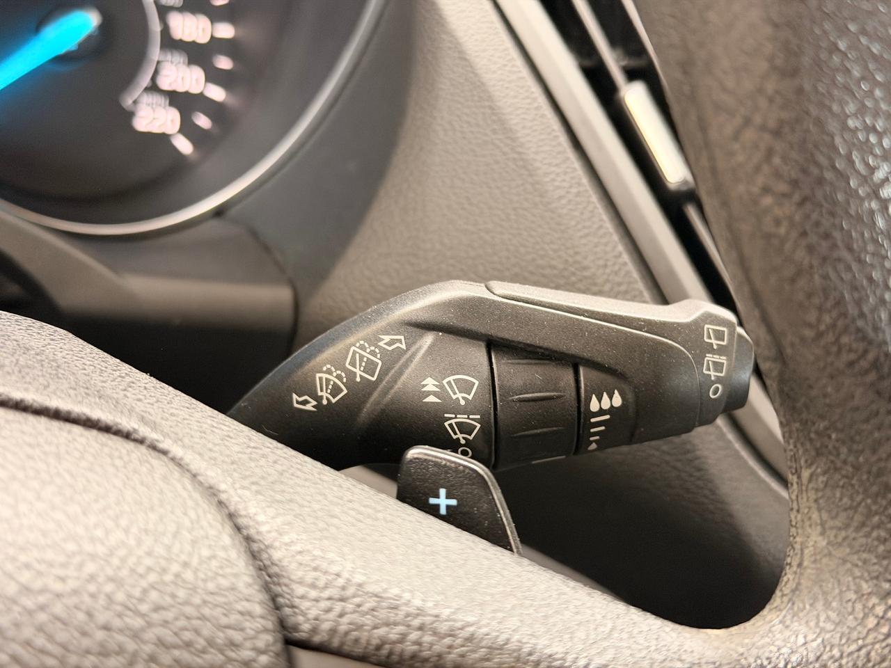 2017 Ford Escape SE+New Tires+Brakes+Camera+Heated Seats Photo