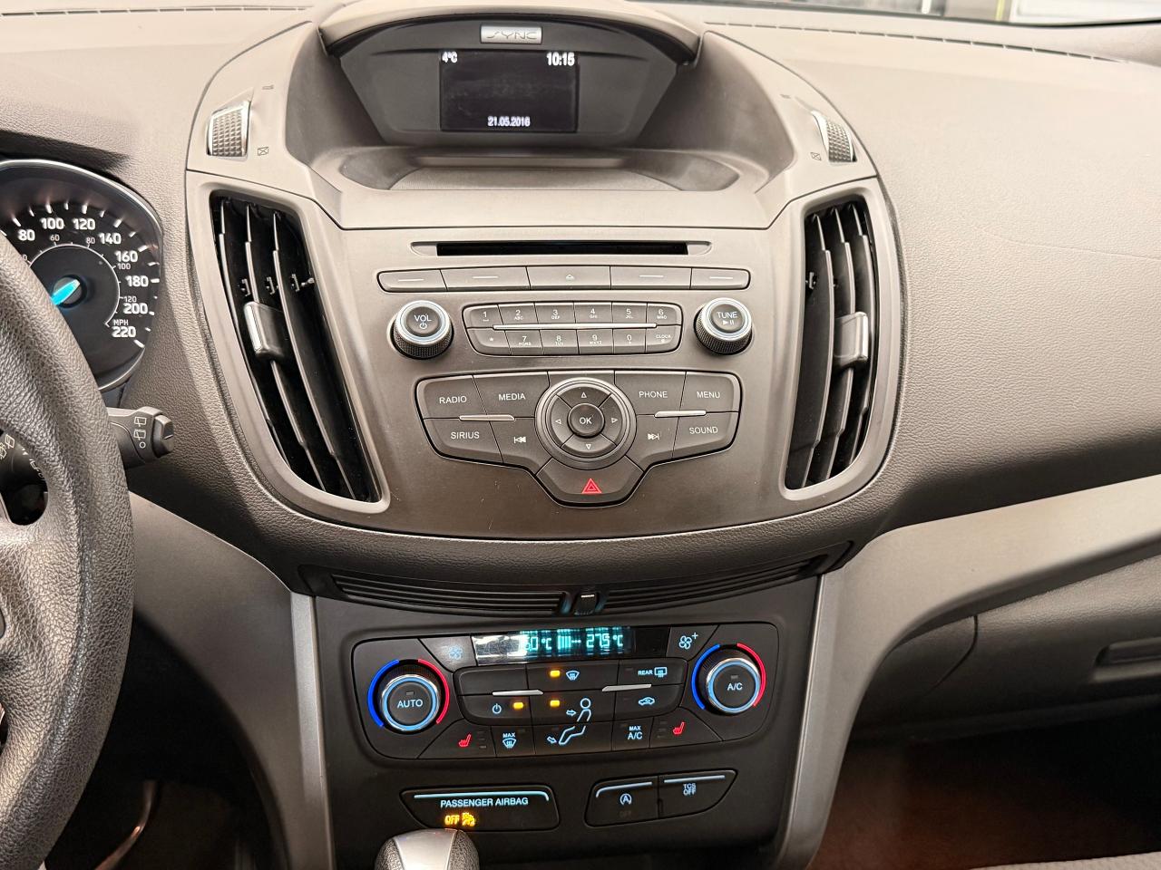 2017 Ford Escape SE+New Tires+Brakes+Camera+Heated Seats Photo12