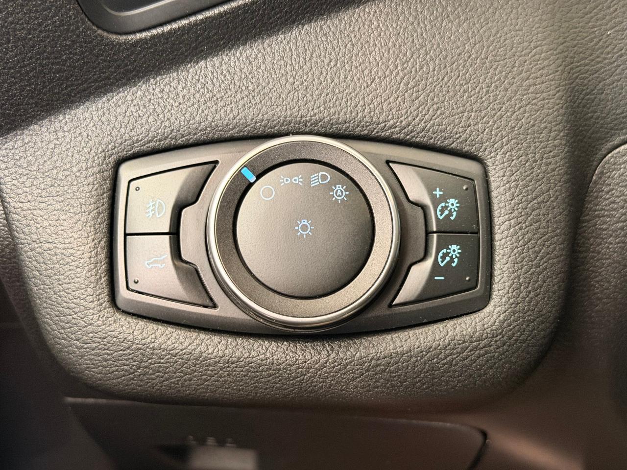 2017 Ford Escape SE+New Tires+Brakes+Camera+Heated Seats Photo37