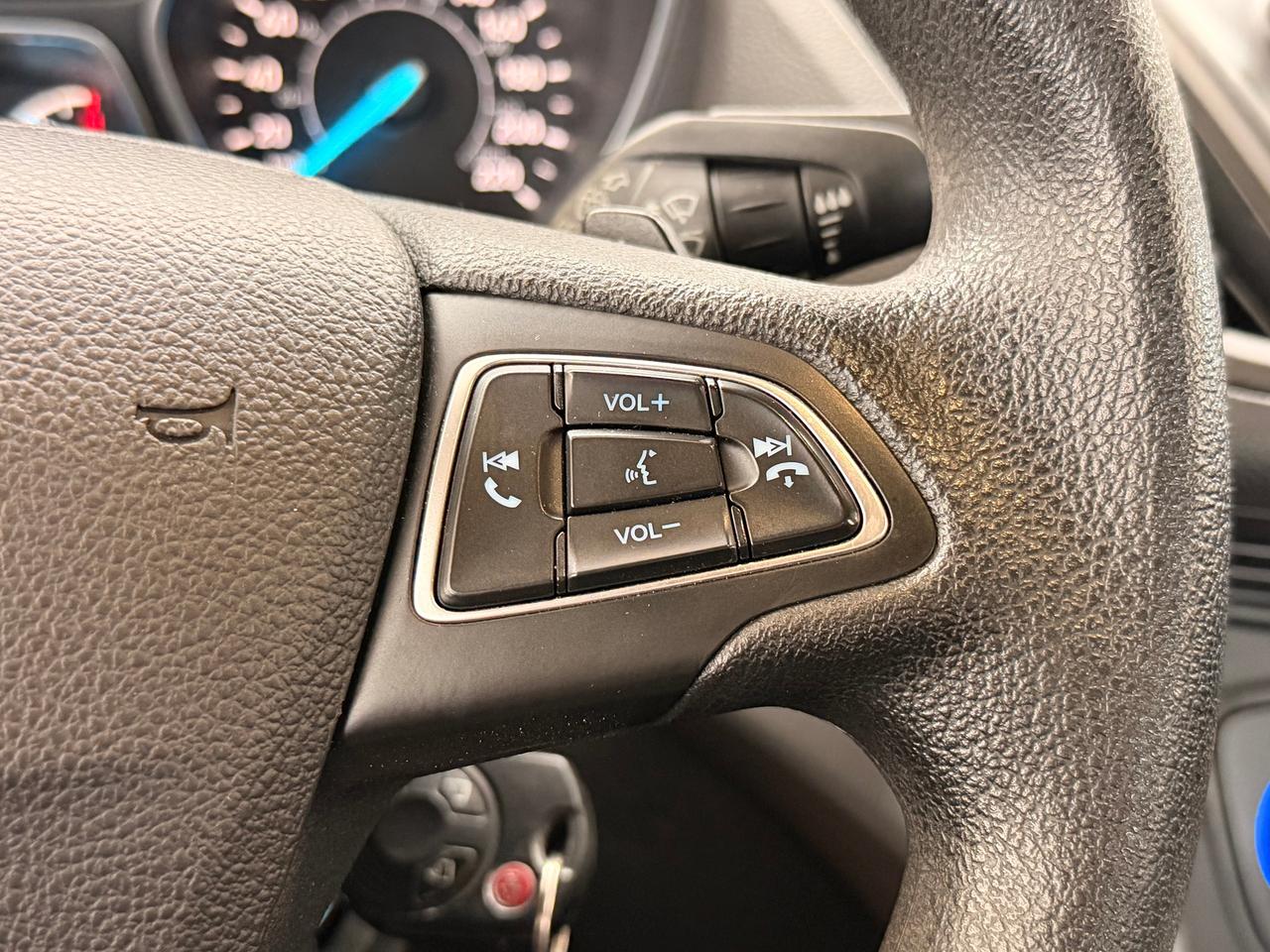 2017 Ford Escape SE+New Tires+Brakes+Camera+Heated Seats Photo