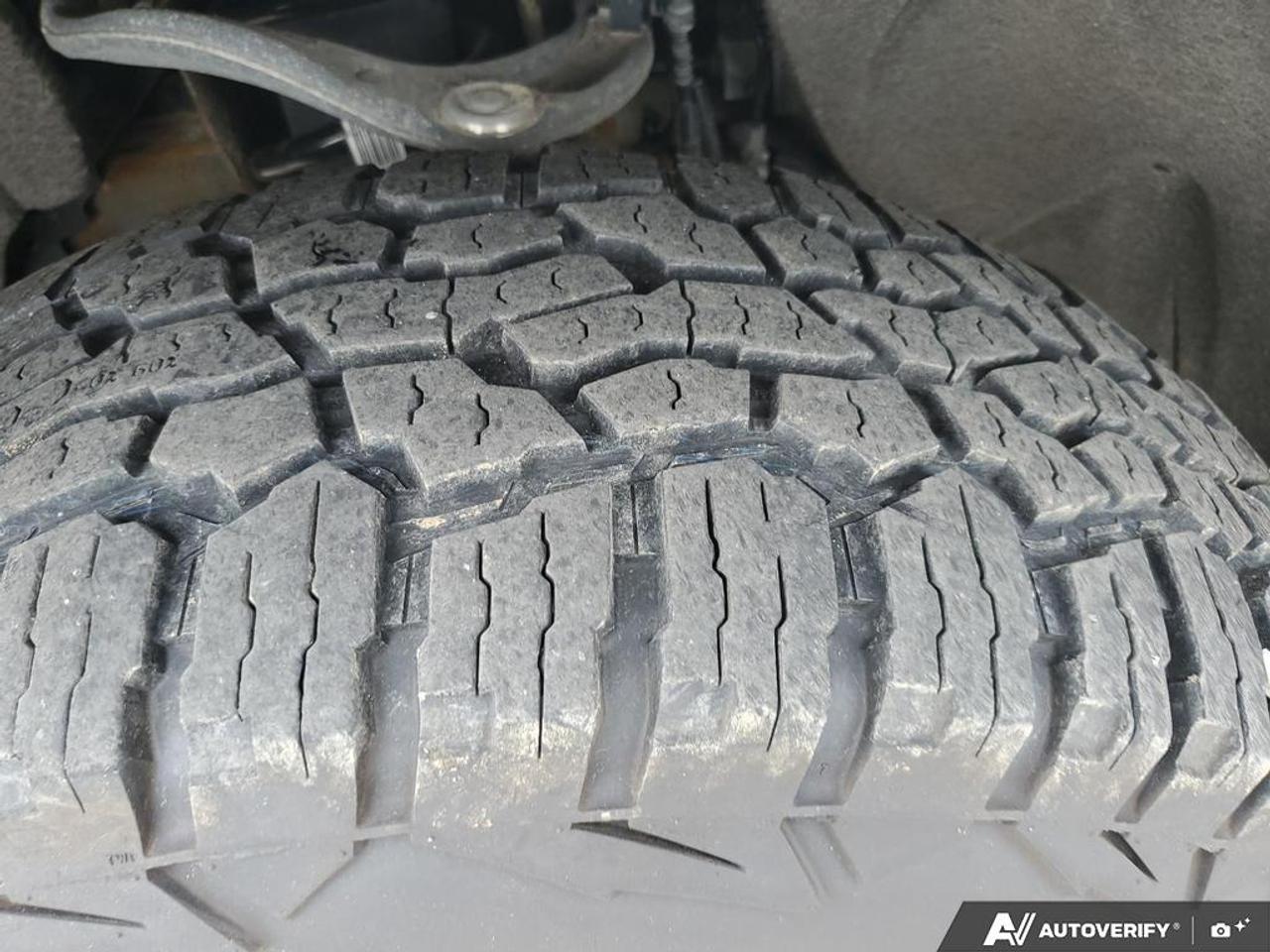 2022 Chevrolet Silverado 1500 REAR CAMERA-BLUETOOTH-APPLE/ANDRIOD CARPLAY Photo