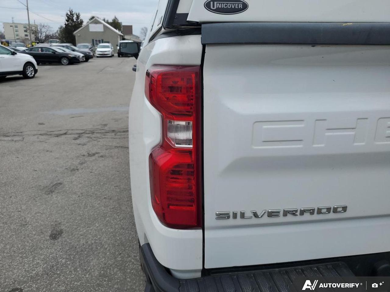 2022 Chevrolet Silverado 1500 REAR CAMERA-BLUETOOTH-APPLE/ANDRIOD CARPLAY Photo