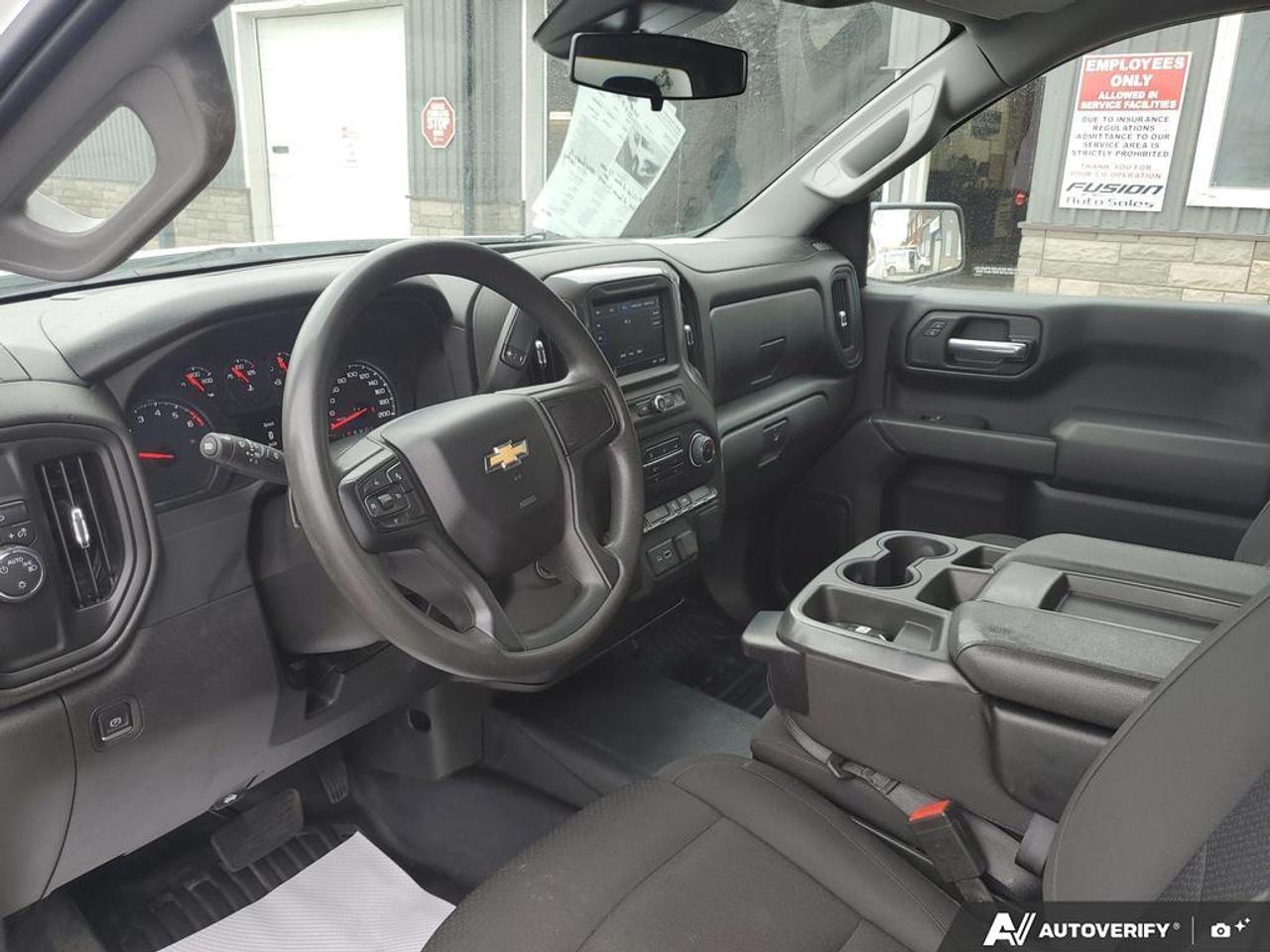 2022 Chevrolet Silverado 1500 REAR CAMERA-BLUETOOTH-APPLE/ANDRIOD CARPLAY Photo