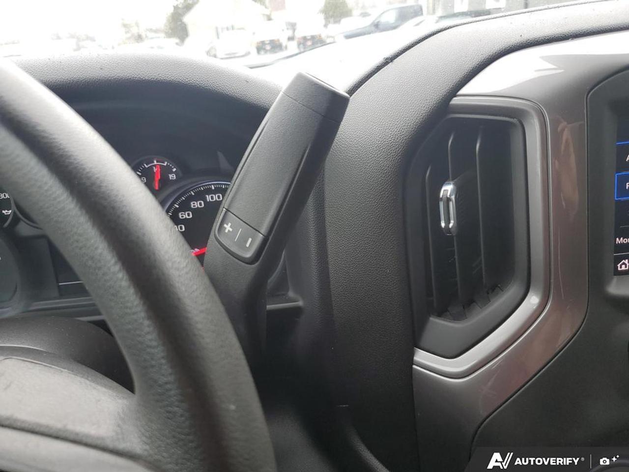 2022 Chevrolet Silverado 1500 REAR CAMERA-BLUETOOTH-APPLE/ANDRIOD CARPLAY Photo