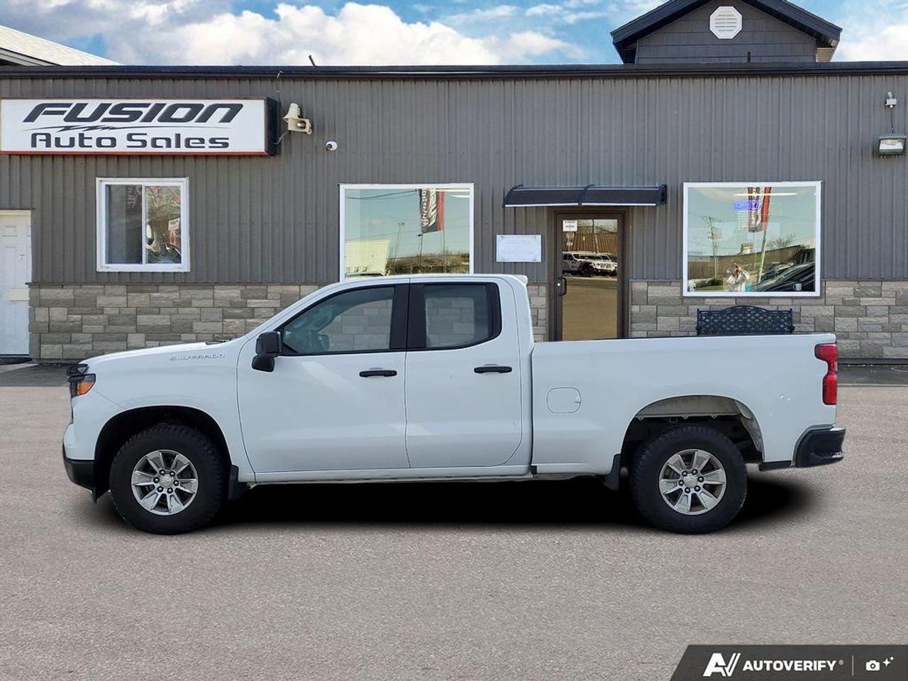 2022 Chevrolet Silverado 1500 REAR CAMERA-BLUETOOTH-APPLE/ANDRIOD CARPLAY Photo3