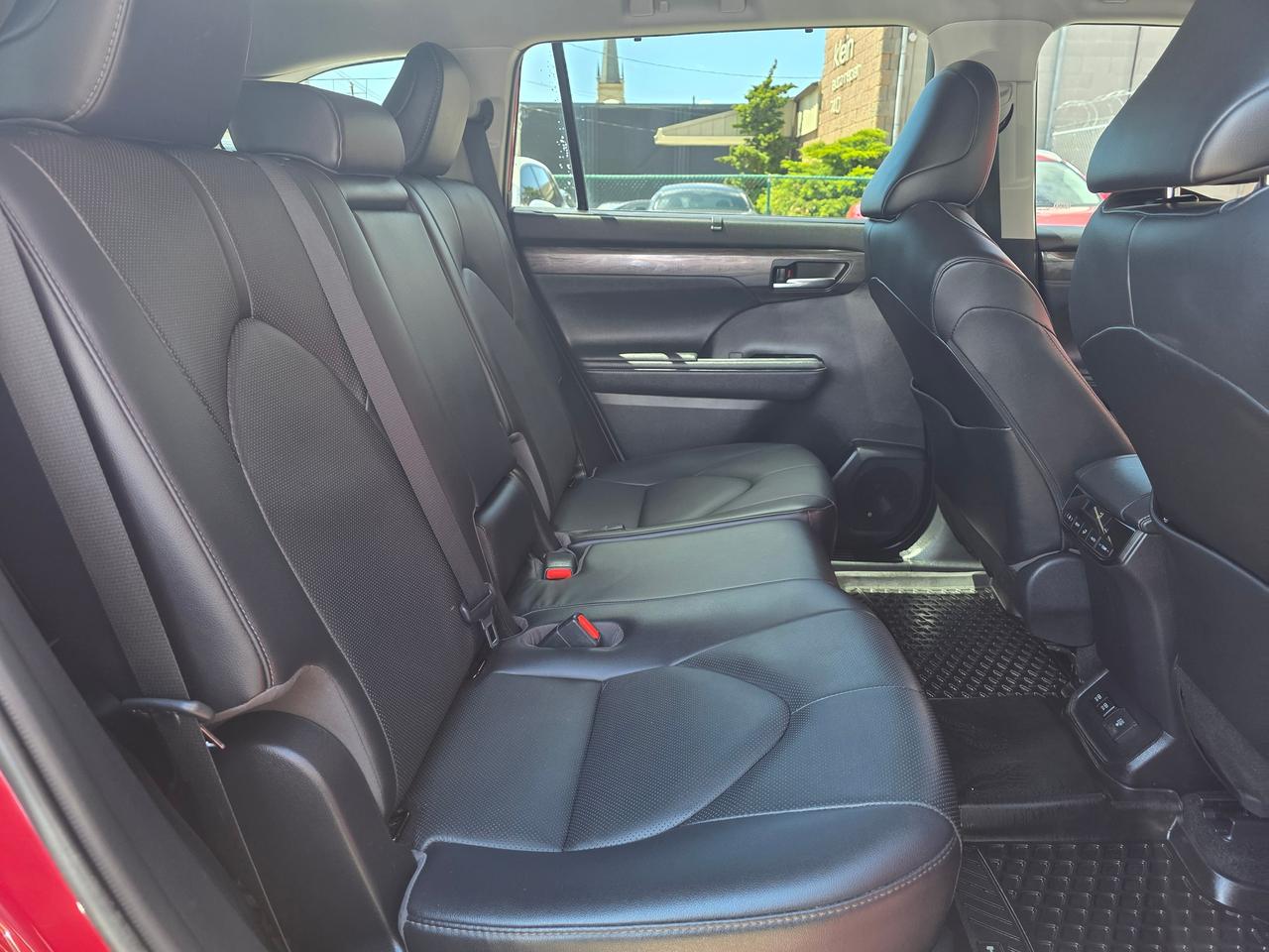 2020 Toyota Highlander LIMITED AWD Photo