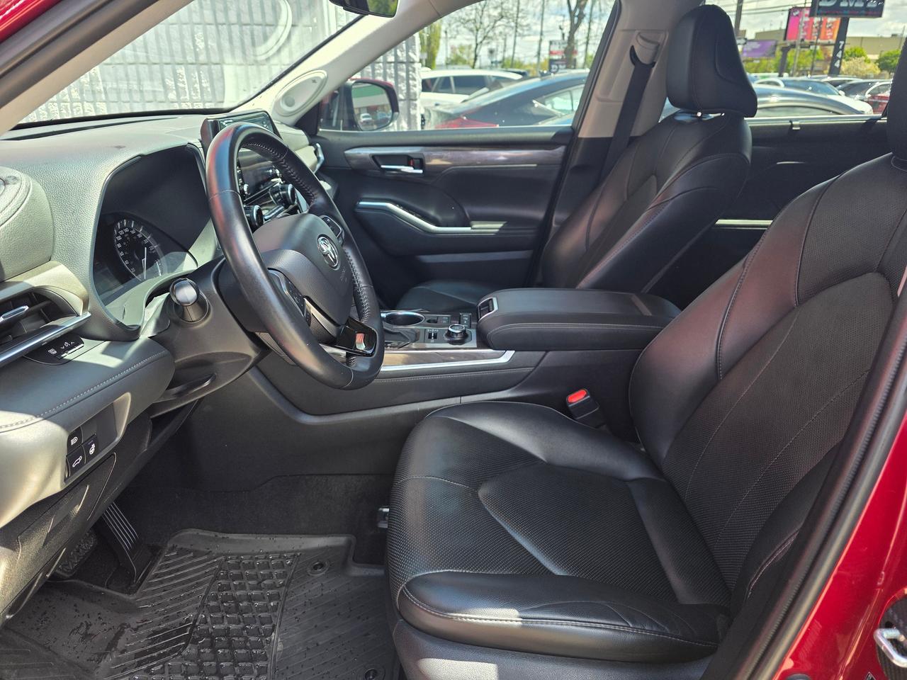2020 Toyota Highlander LIMITED AWD Photo