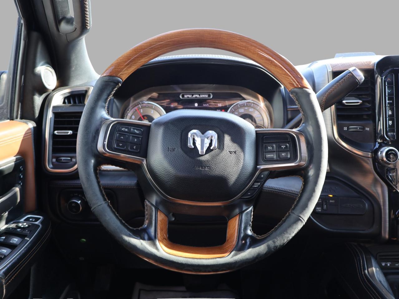 2019 RAM 3500 LARAMIE-LONGHORN DIESEL 4WD CERTIFIED *ACCIDENT FREE* CAMERA NAV BLUETOOTH LEATHER HEATED SEATS SUNROOF CRUISE ALLOYS Photo