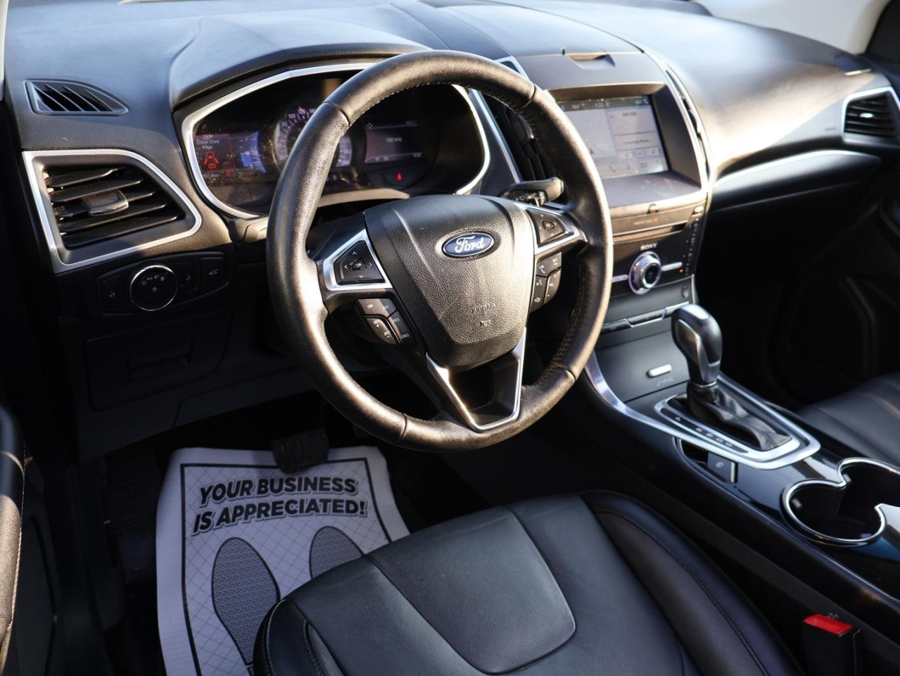 2017 Ford Edge TITANIUM AWD CERTIFIED *1 OWNER*26 SERVICE* CAMERA NAV BLUETOOTH LEATHER HEATED SEATS PANO ROOF CRUISE ALLOYS Photo