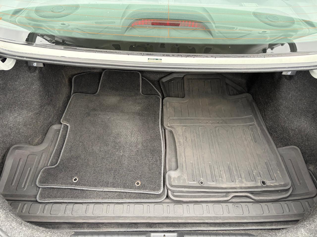 2011 Honda Civic SE  Coupe Photo