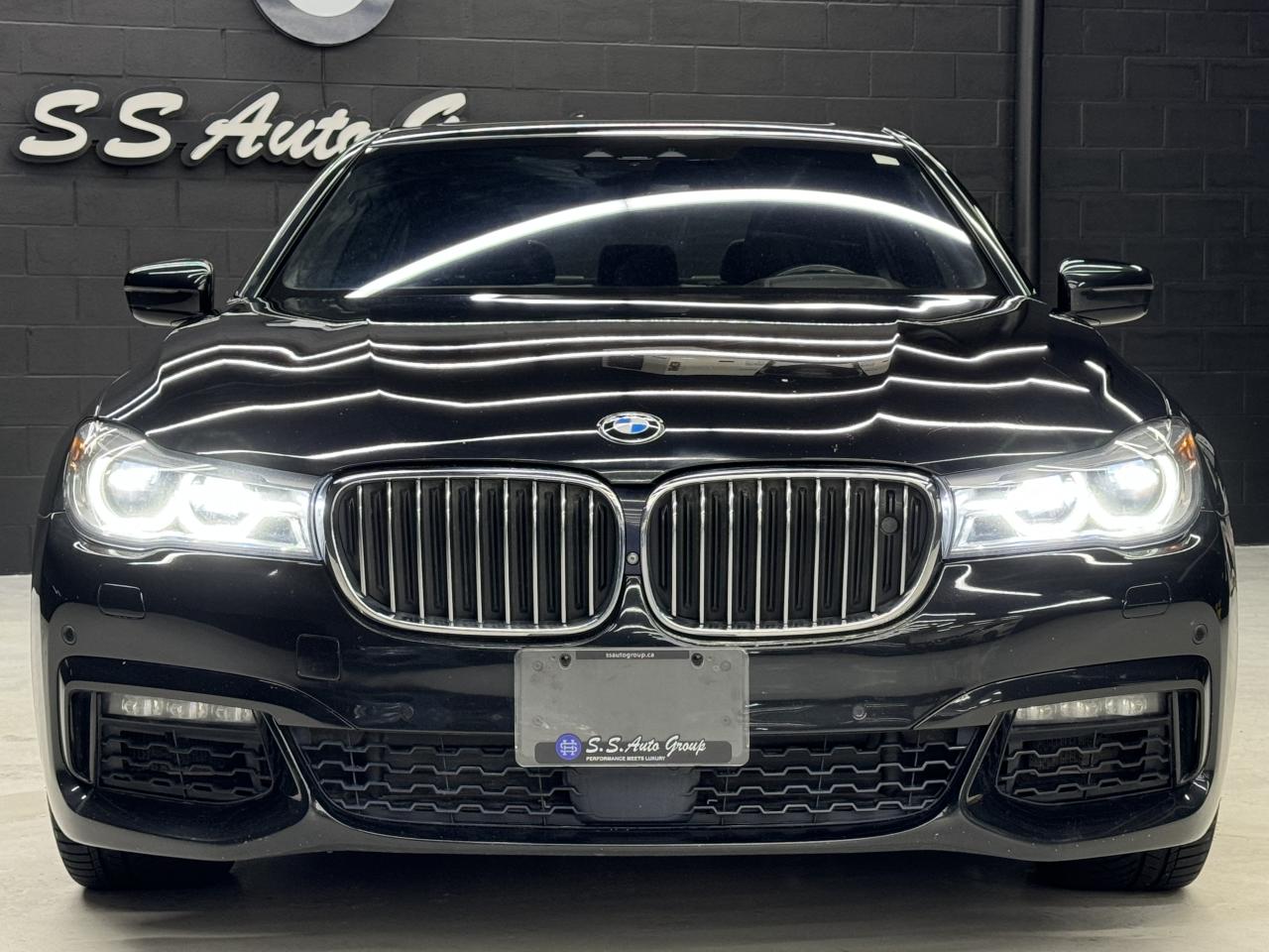 2017 BMW 750i M SPORT|NIGHT VIS|BSM|LKA|360CAM|HK SOUND|MASSAGE| Photo