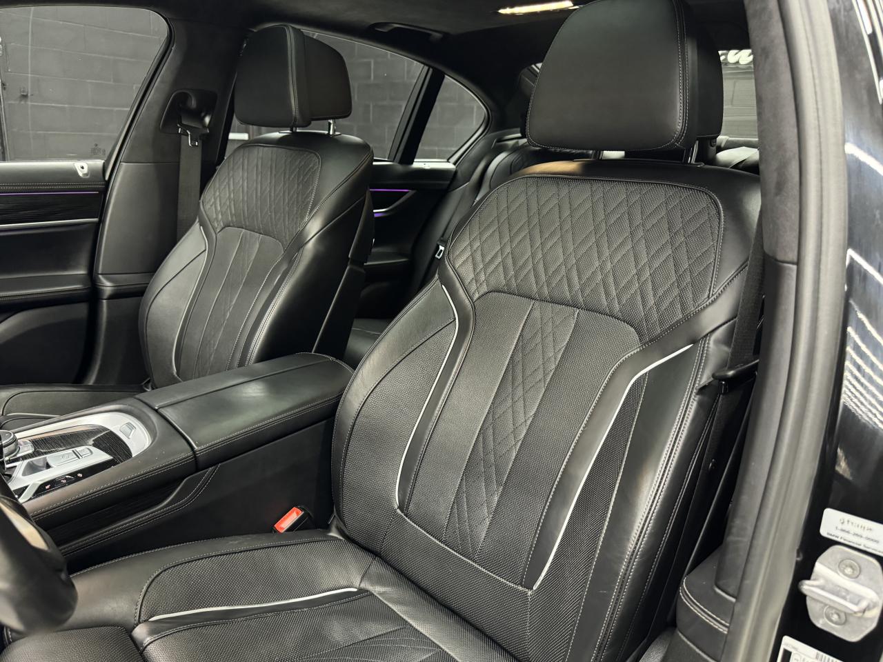 2017 BMW 750i M SPORT|NIGHT VIS|BSM|LKA|360CAM|HK SOUND|MASSAGE| Photo