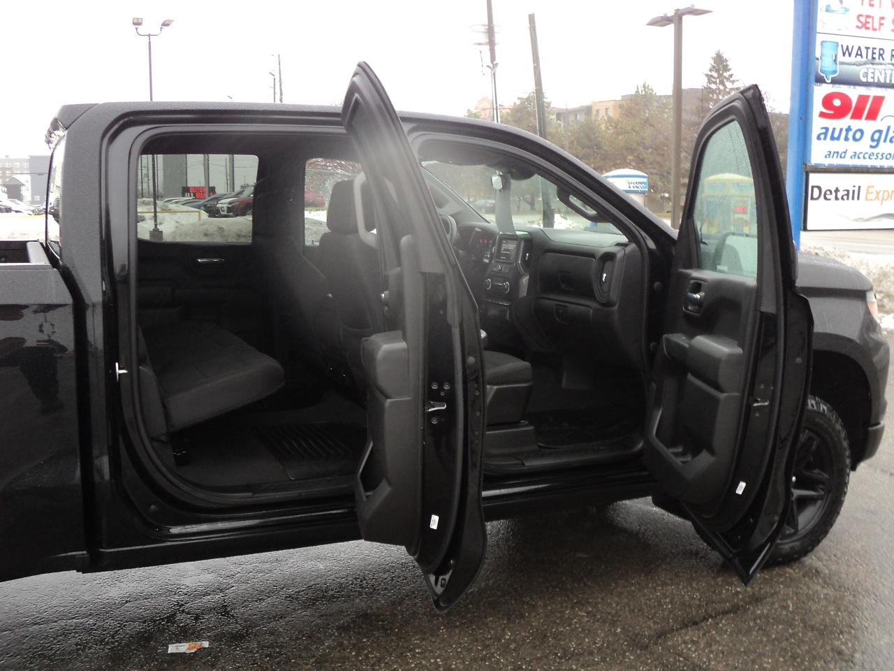 2023 Chevrolet Silverado 1500 CustomTrailBossCrewCab4WD Z71 2.7L4cylGas5'10"Box Photo