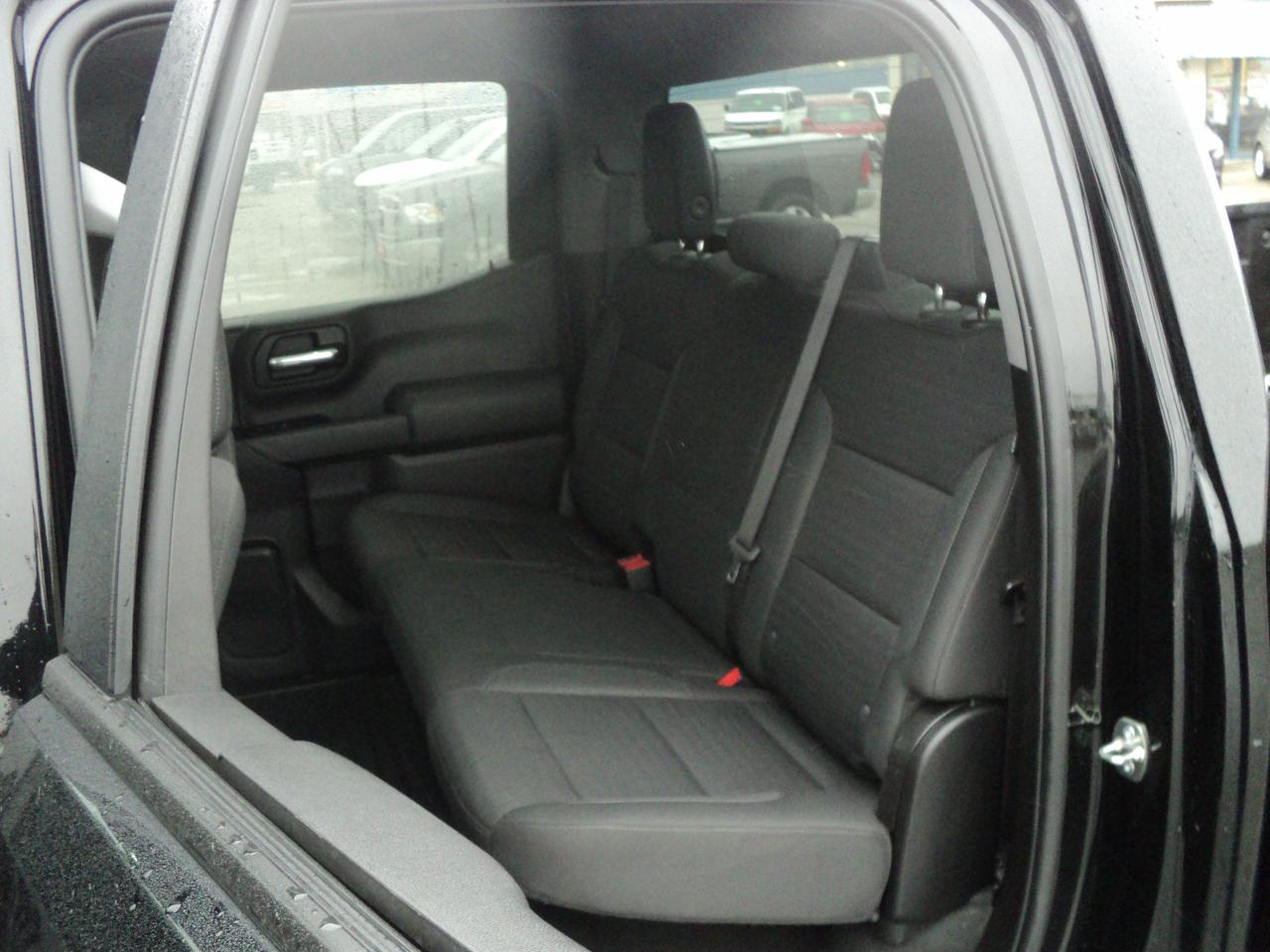 2023 Chevrolet Silverado 1500 CustomTrailBossCrewCab4WD Z71 2.7L4cylGas5'10"Box Photo