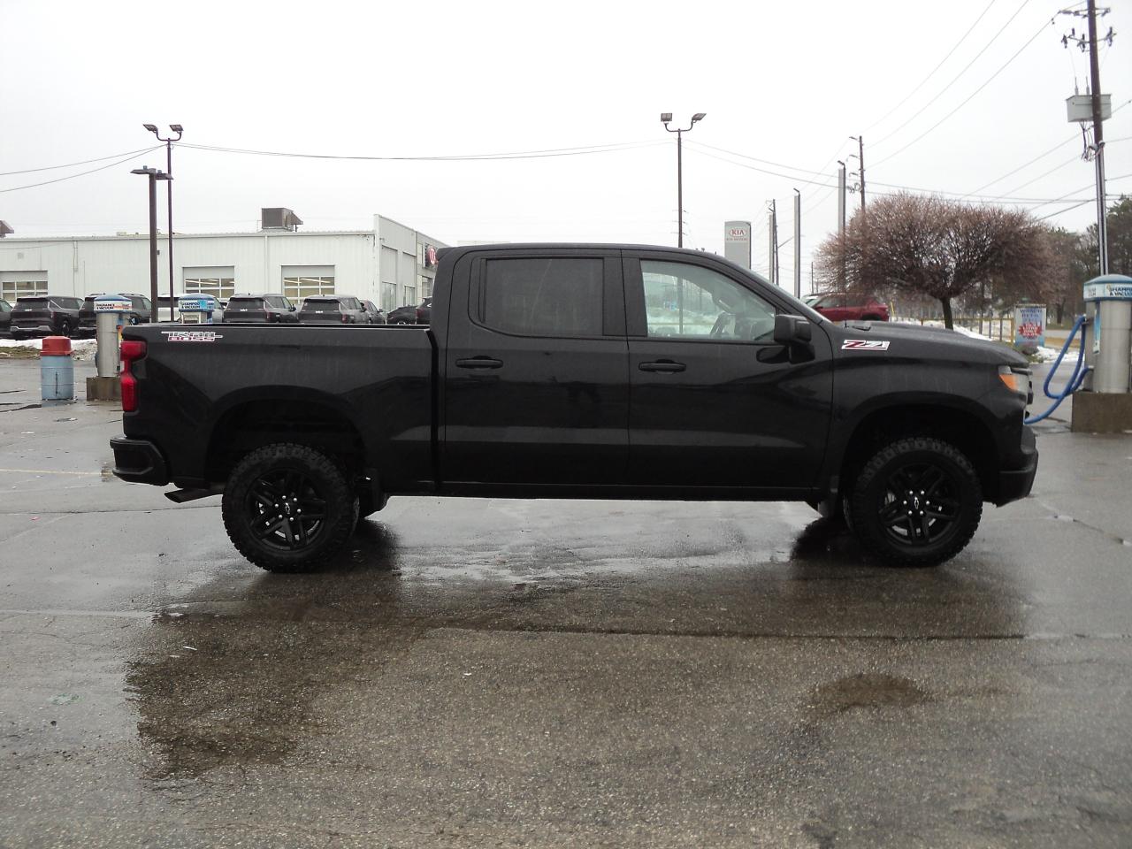 2023 Chevrolet Silverado 1500 CustomTrailBossCrewCab4WD Z71 2.7L4cylGas5'10"Box Photo