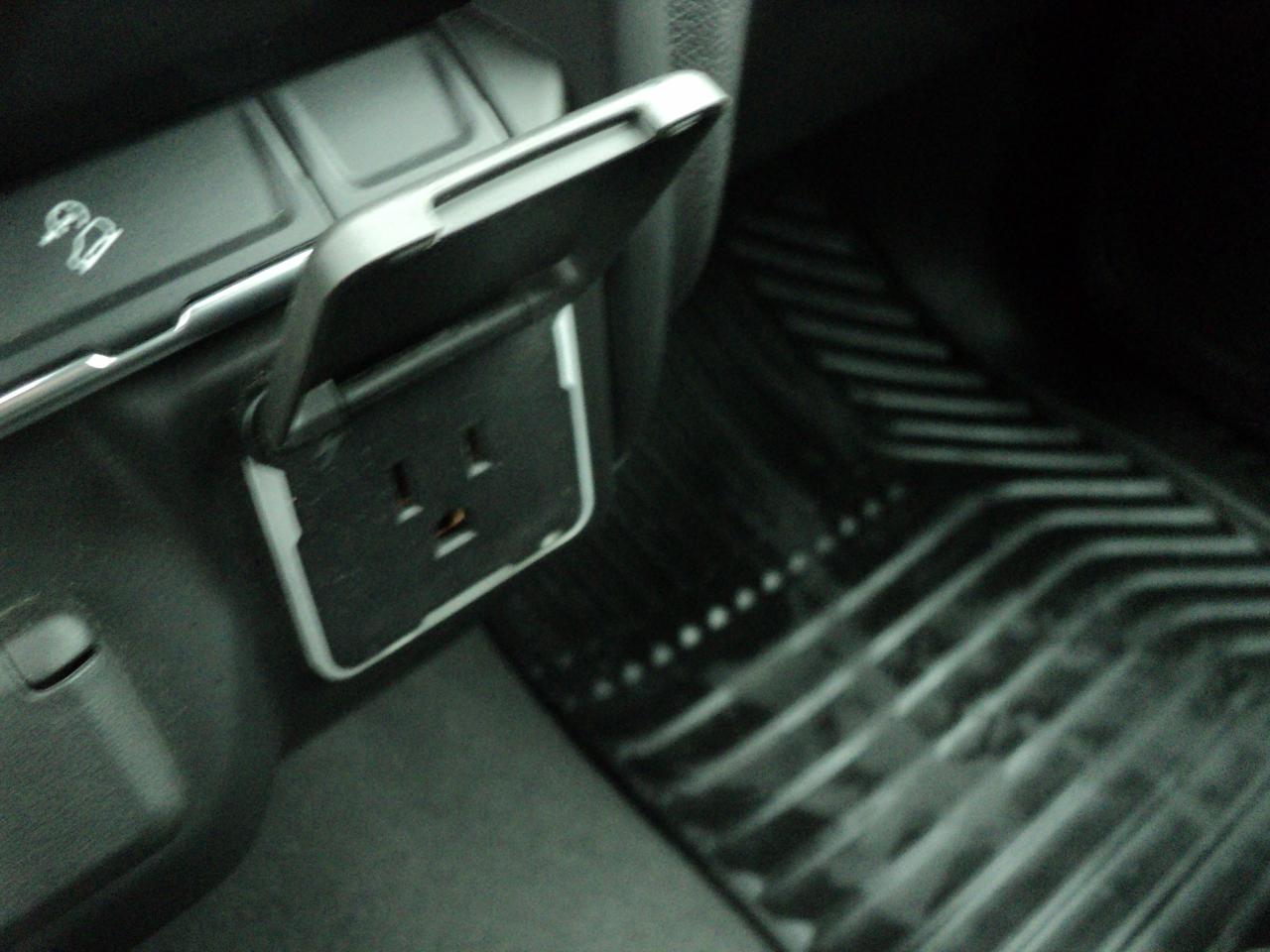 2023 Chevrolet Silverado 1500 CustomTrailBossCrewCab4WD Z71 2.7L4cylGas5'10"Box Photo