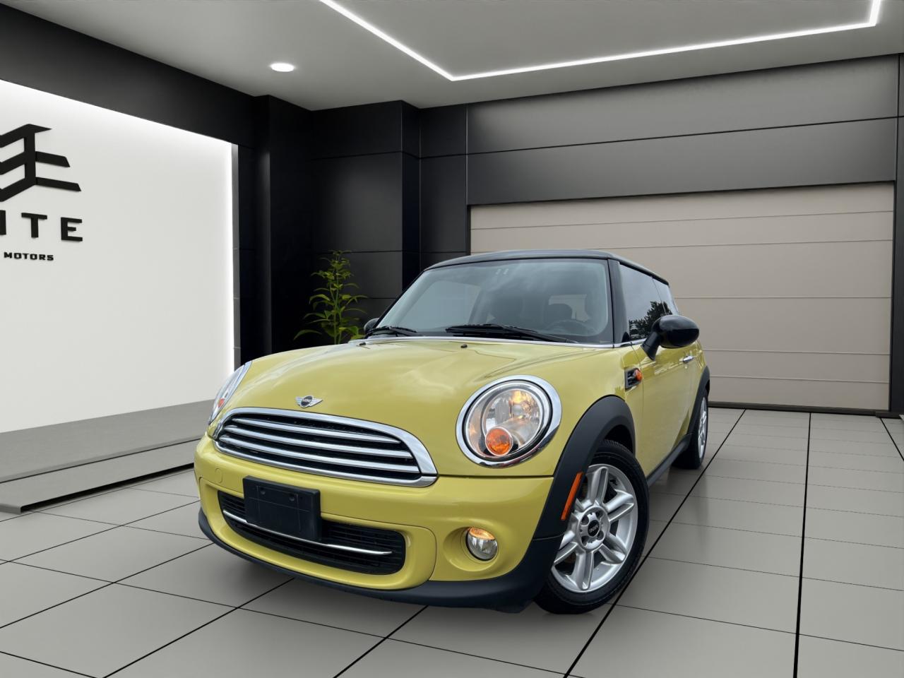 2011 MINI Cooper Coupe Classic - 69,000Kms - Low Kms !! Photo