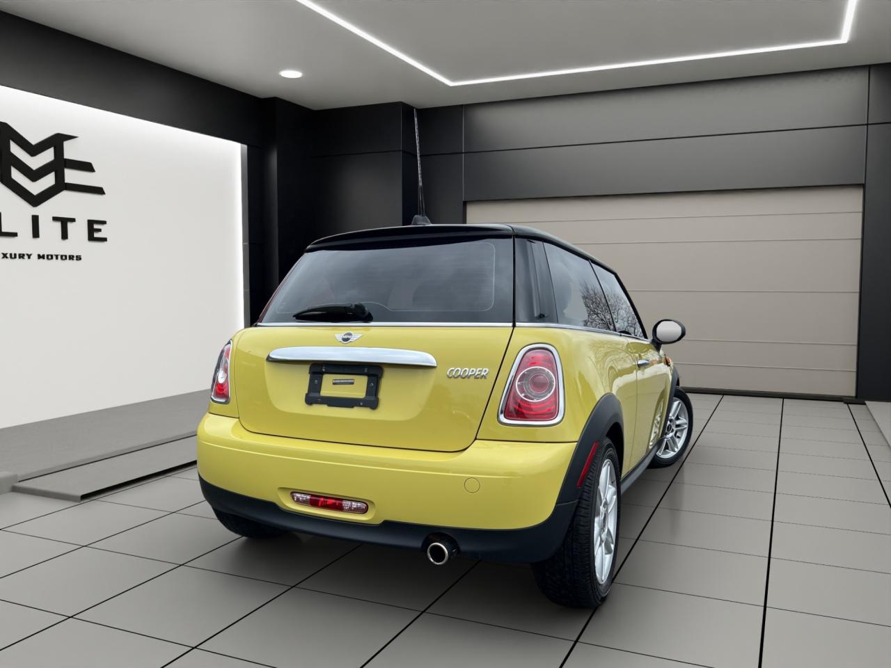 2011 MINI Cooper Coupe Classic - 69,000Kms - Low Kms !! Photo