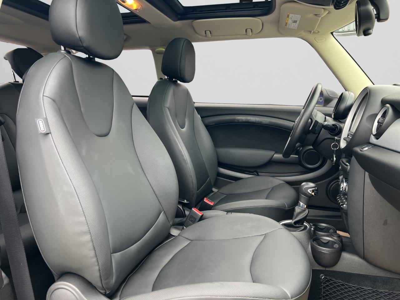 2011 MINI Cooper Coupe Classic - 69,000Kms - Low Kms !! Photo