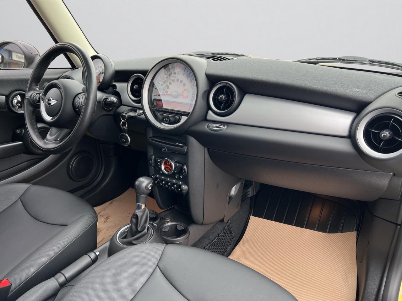 2011 MINI Cooper Coupe Classic - 69,000Kms - Low Kms !! Photo