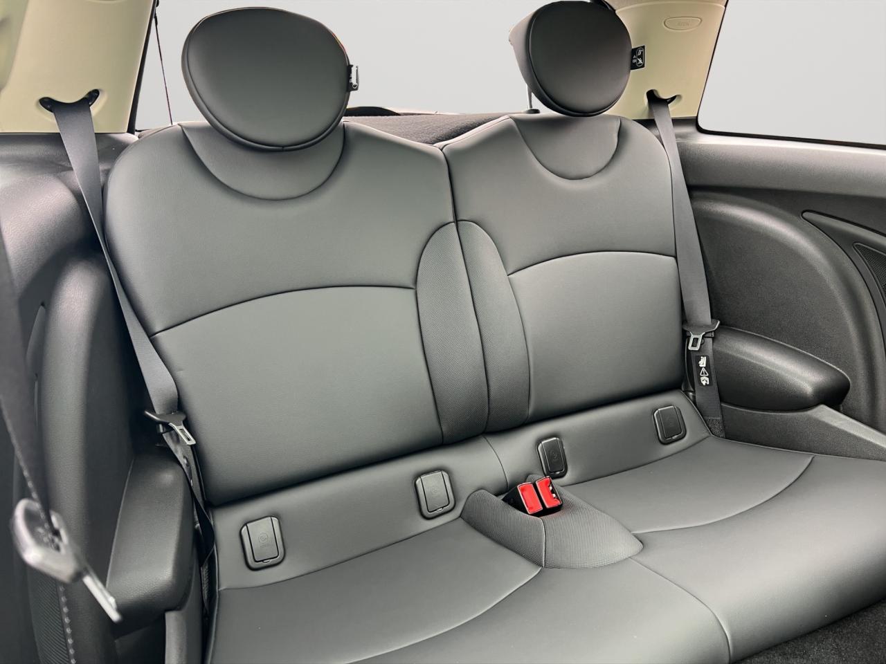 2011 MINI Cooper Coupe Classic - 69,000Kms - Low Kms !! Photo