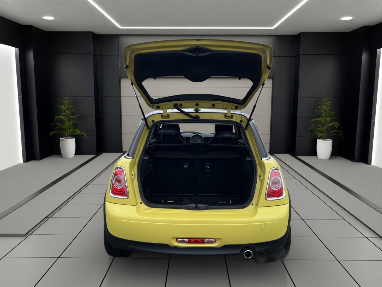 2011 MINI Cooper Coupe Classic - 69,000Kms - Low Kms !! Photo