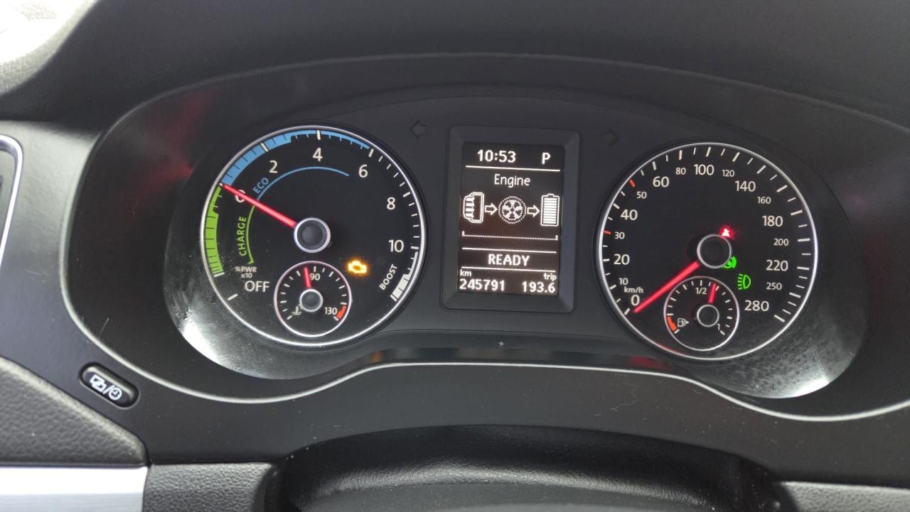 2013 Volkswagen Jetta HYBRID, TRENDLINE, RUNS WELL, AS IS SPECIAL Photo