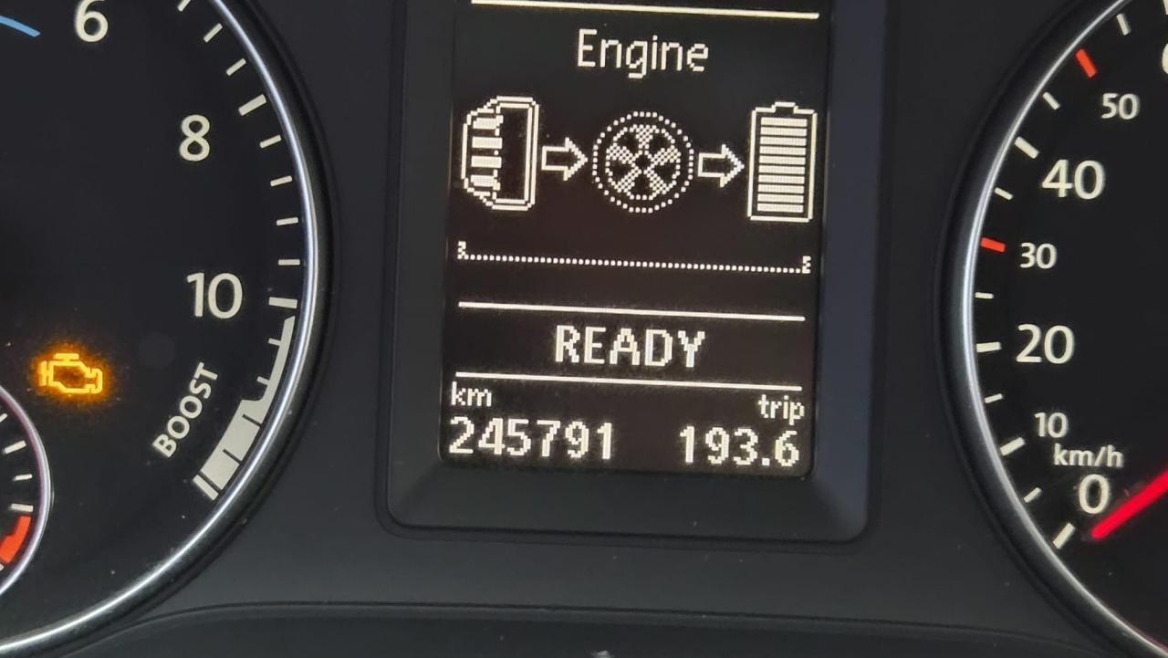 2013 Volkswagen Jetta HYBRID, TRENDLINE, RUNS WELL, AS IS SPECIAL Photo