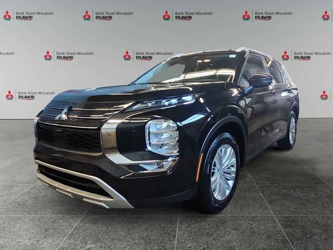 Used 2024 Mitsubishi Outlander SE S-AWC for sale in Gloucester, ON