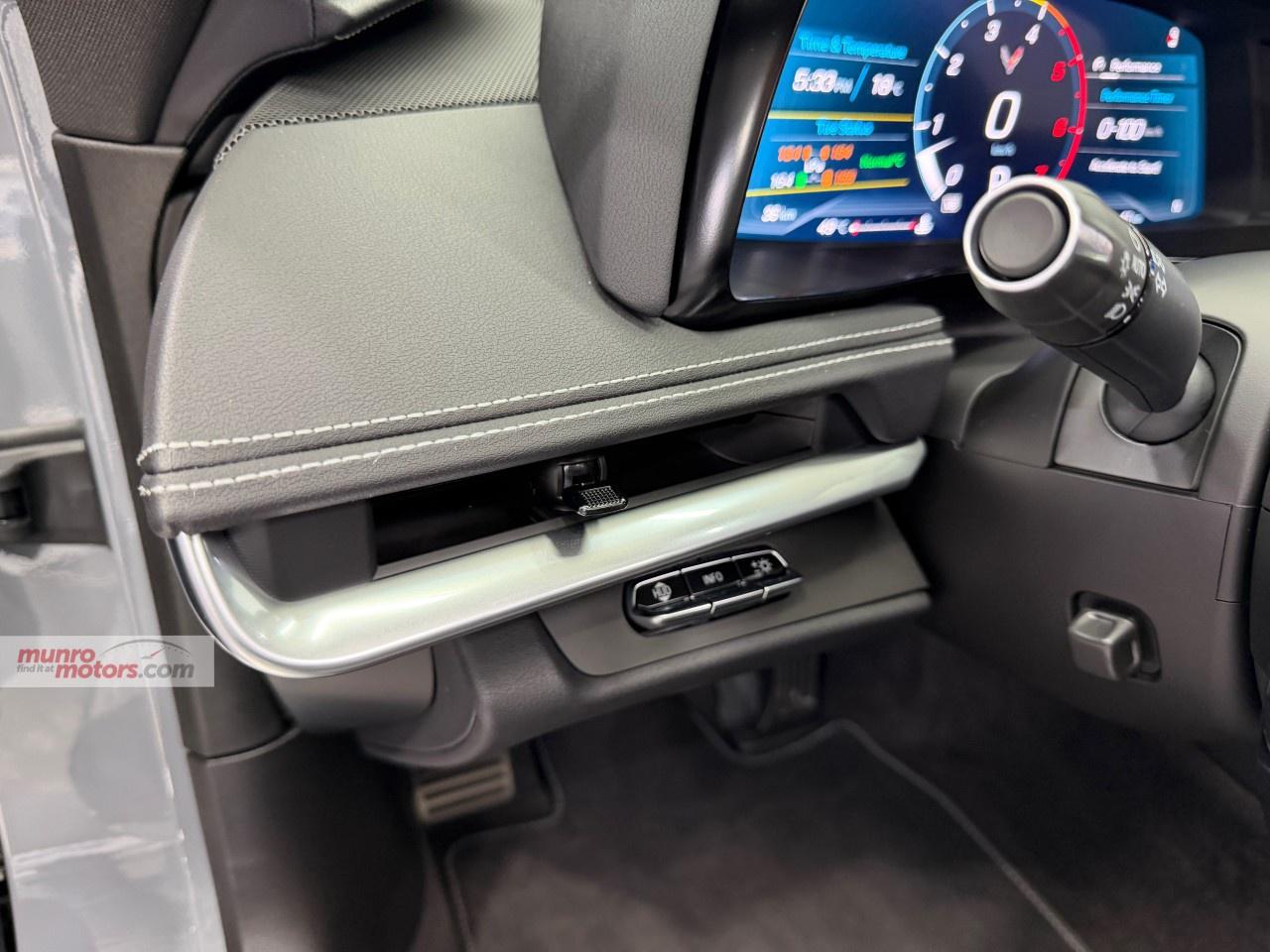 2025 Chevrolet Corvette StingRay Coupe 2LT Photo