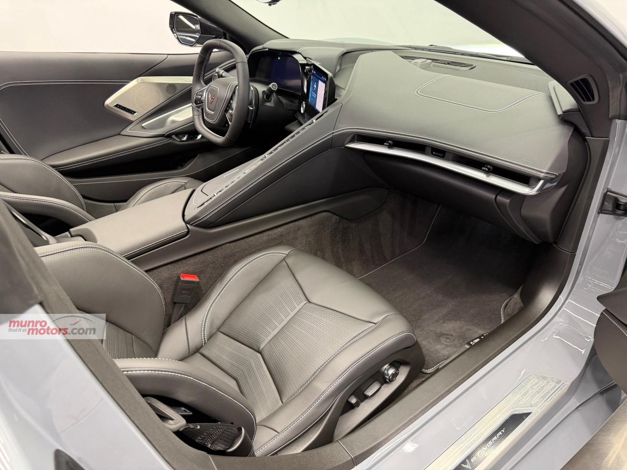 2025 Chevrolet Corvette StingRay Coupe 2LT Photo