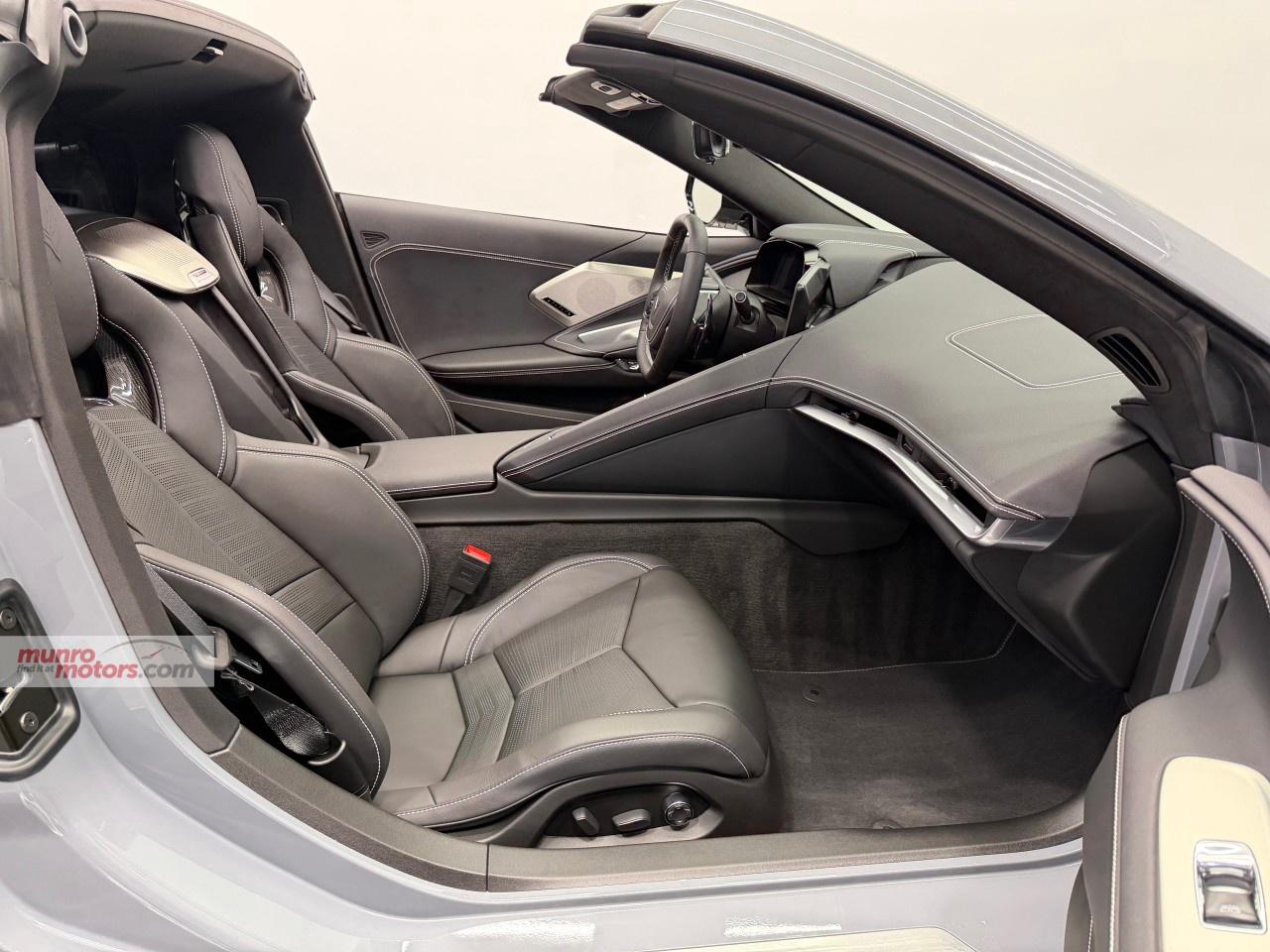 2025 Chevrolet Corvette StingRay Coupe 2LT Photo