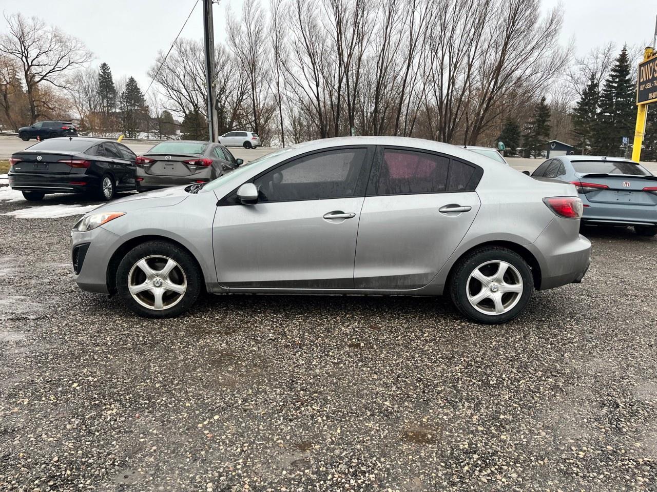 2011 Mazda MAZDA3 4dr Sdn Auto GX Photo