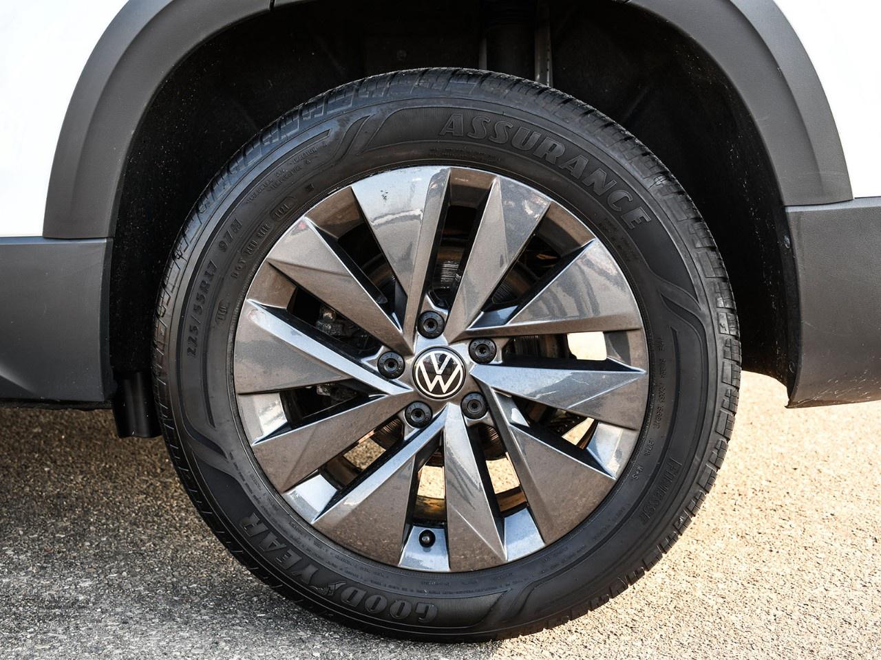 2022 Volkswagen Taos Comfortline 4Motion Photo