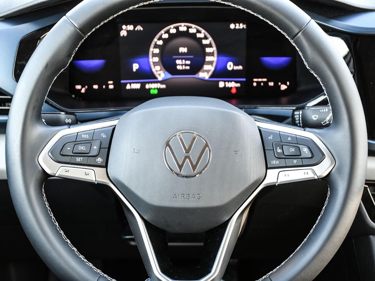 2022 Volkswagen Taos Comfortline 4Motion Photo