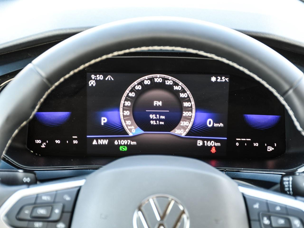 2022 Volkswagen Taos Comfortline 4Motion Photo