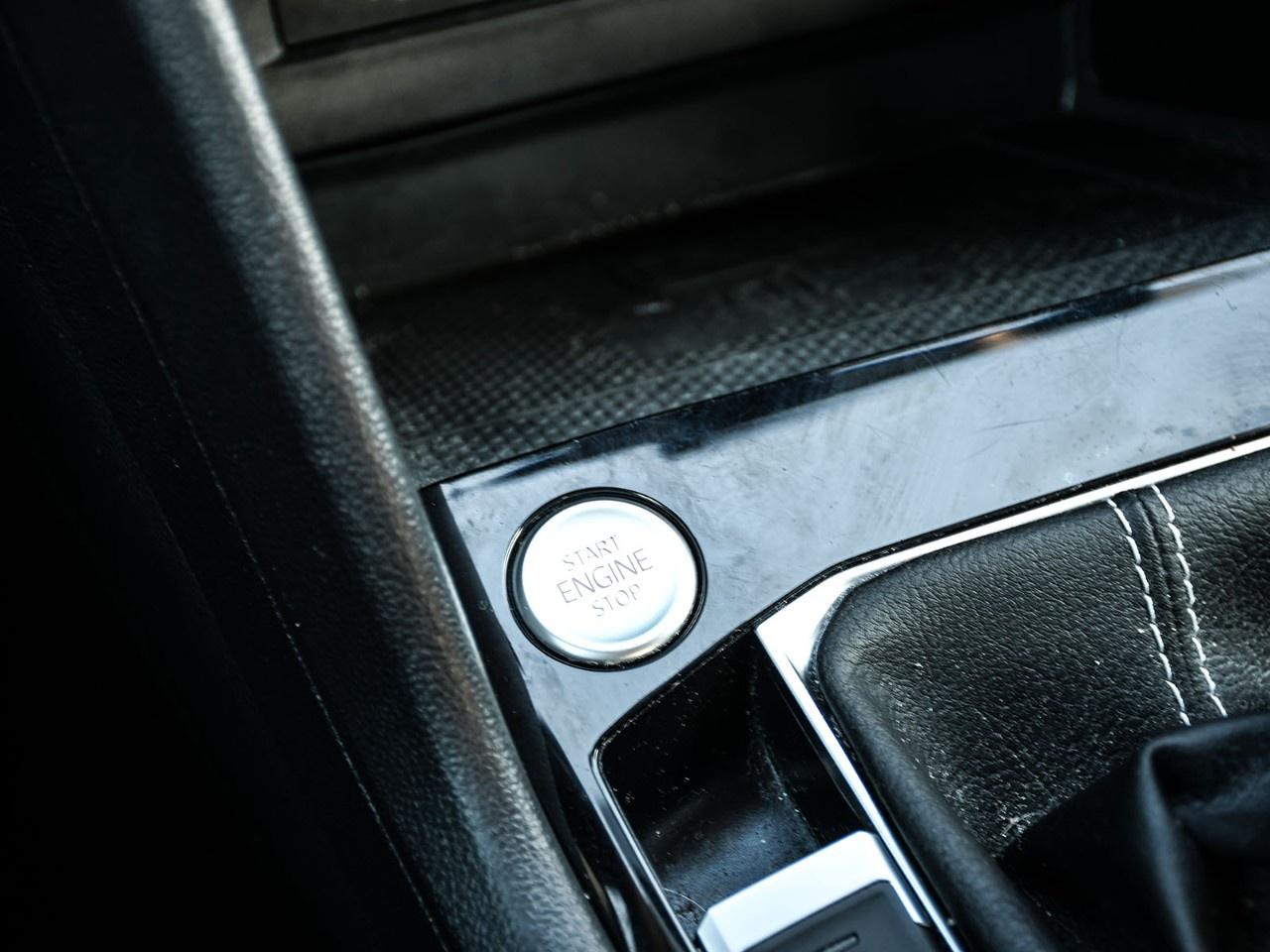 2022 Volkswagen Taos Comfortline 4Motion Photo