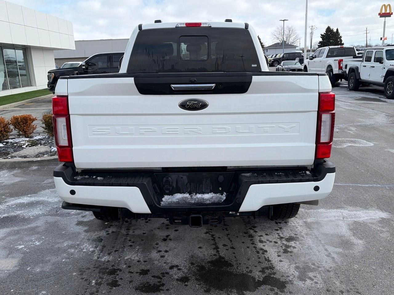 2021 Ford F-250 Super Duty SRW LARIAT 4WD CREW CAB 6.75' BOX Photo3