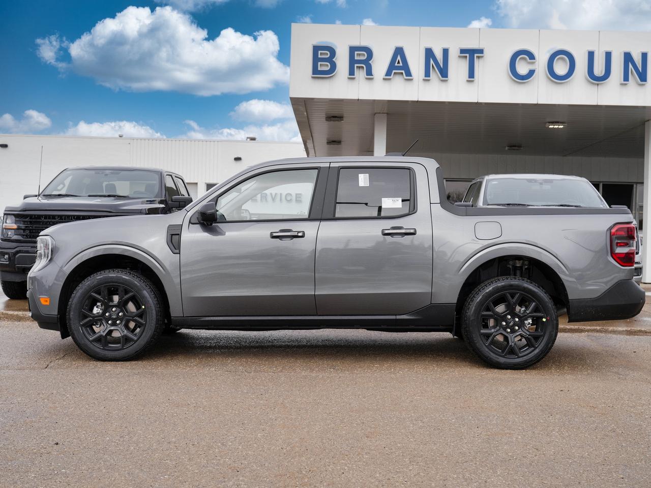 2026 Ford Maverick LARIAT | LEATHER | SUN ROOF | 360 BACK UP CAM Photo