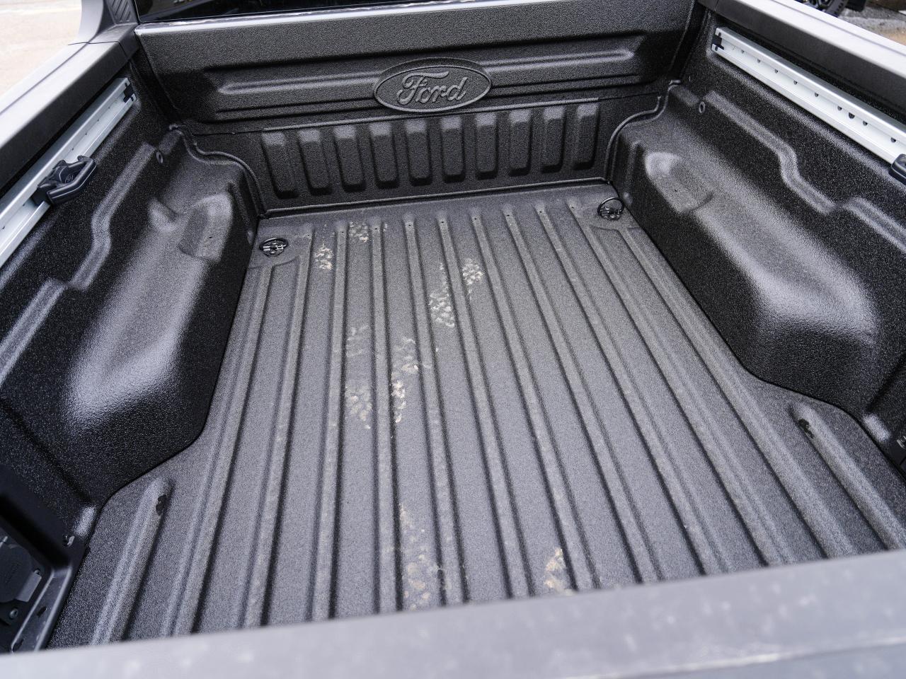 2026 Ford Maverick LARIAT | LEATHER | SUN ROOF | 360 BACK UP CAM Photo