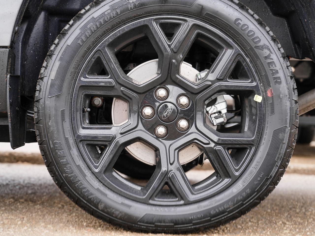 2026 Ford Maverick LARIAT | LEATHER | SUN ROOF | 360 BACK UP CAM Photo