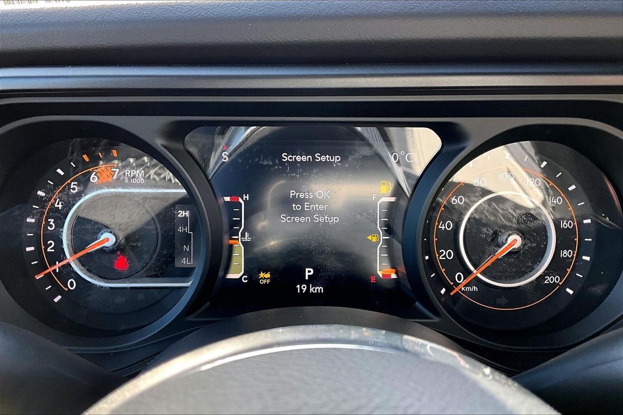 2026 Jeep Wrangler SAHARA 4DR | Sky-Top | Leather | 18" Alloys | Nav Photo