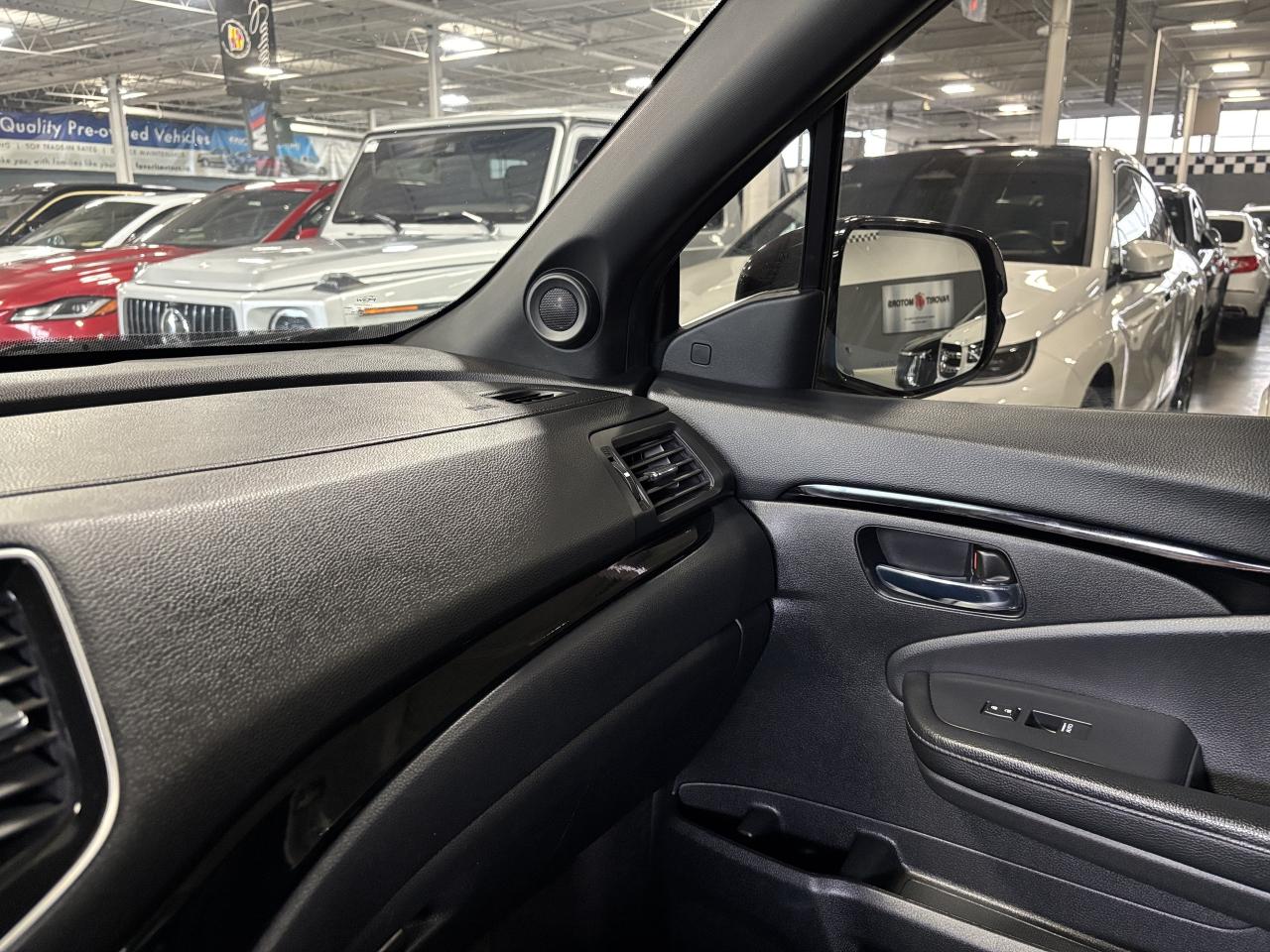 2019 Honda Passport Touring AWD|V6|NAV|LEATHER|SUNROOF|ECOMODE|SAFETEC Photo