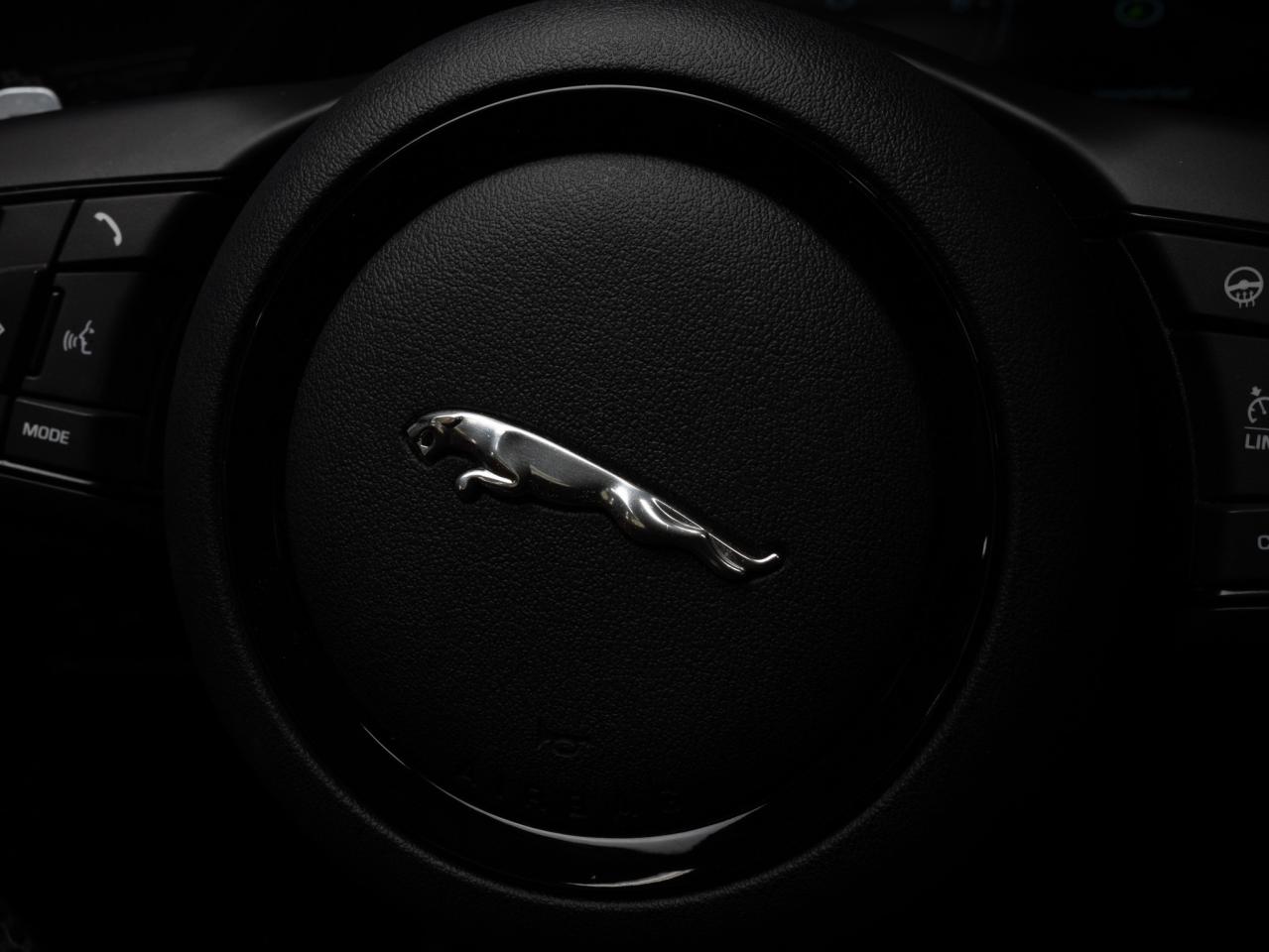 2022 Jaguar F-Type P450 | CONVERTIBLE | R-DYNAMIC | 20 IN Photo